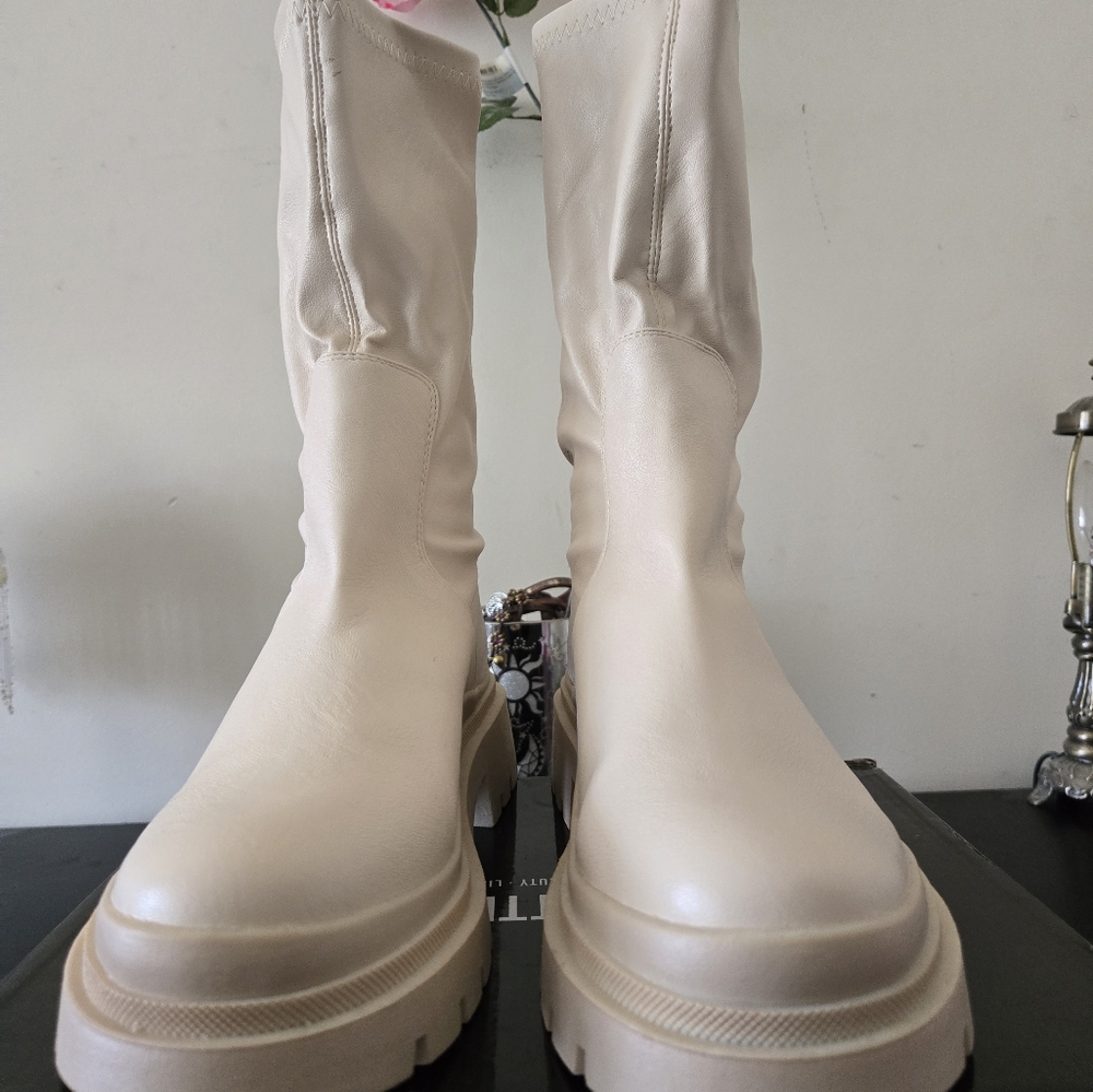 Pretty Little Thing Cream Women's Boots